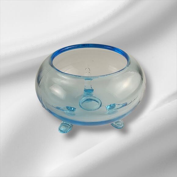 Vintage 60's Viking Glass Flower Lite Colonial Blue / Rose Bowl 3 Footed - Picture 1 of 5